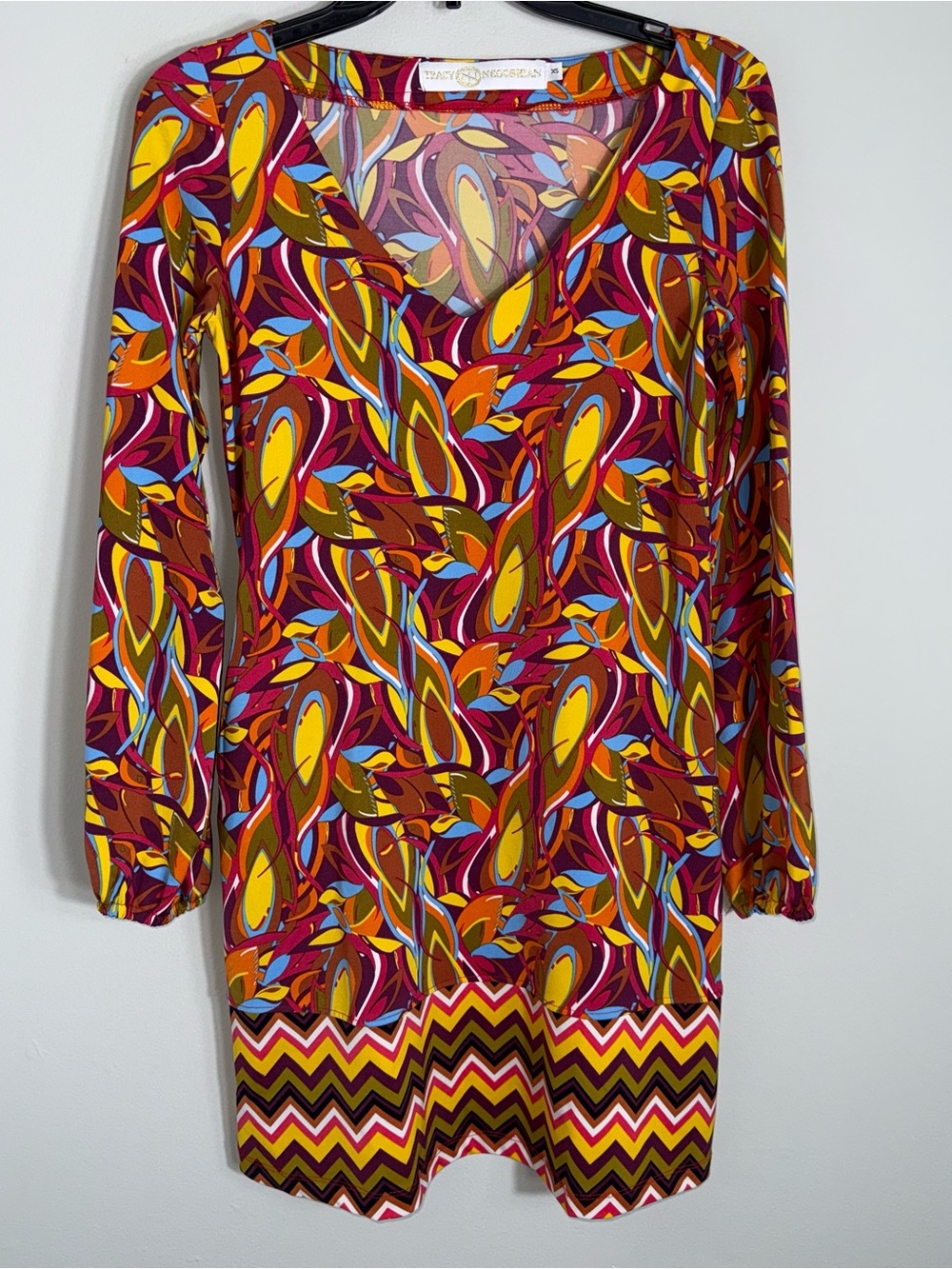 Tracy Negoshian Long Sleeve Shift Dress-V Neck-Multicolor-Size XS